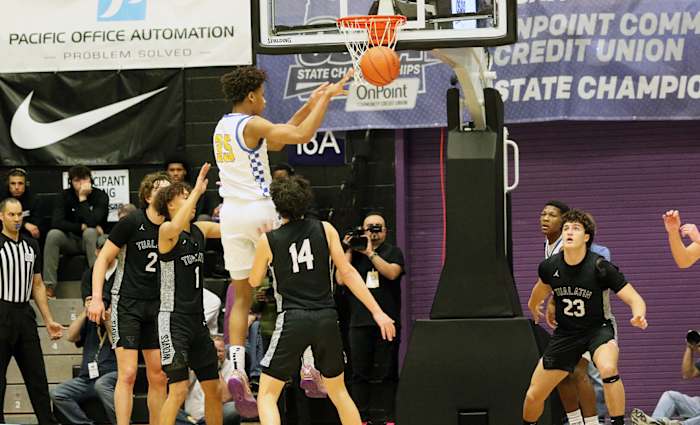 a Tualatin Barlow 6A Oregon boys basketball quarterfinal 2024 Dan Brood 17